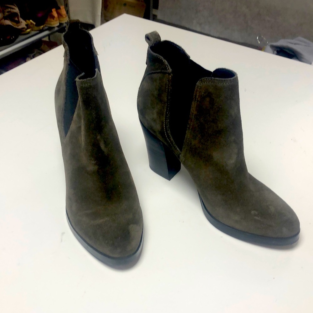 Marc Fisher MF Saint suede booties